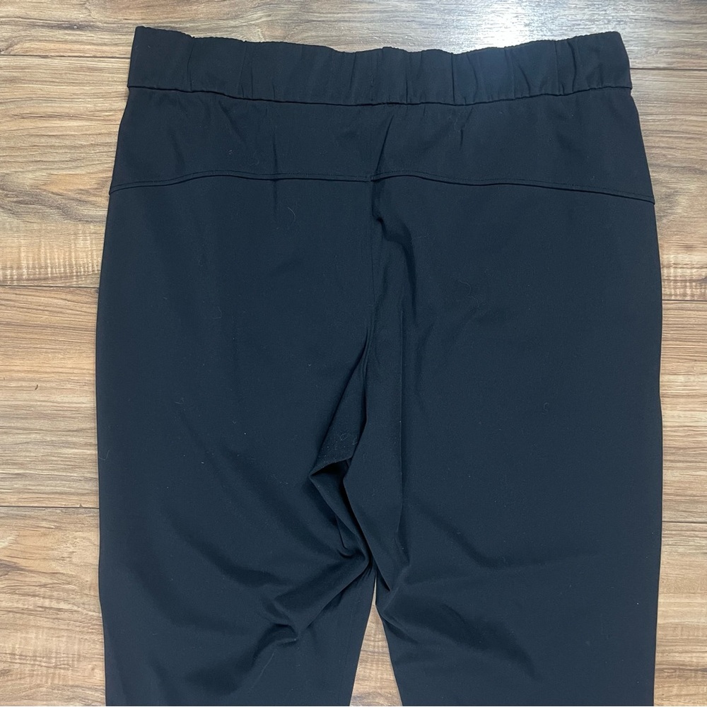 Lululemon On the Fly 7/8 Pant Wide Leg Cropped Women's Size 10 W5BPNS - Picture 9 of 9